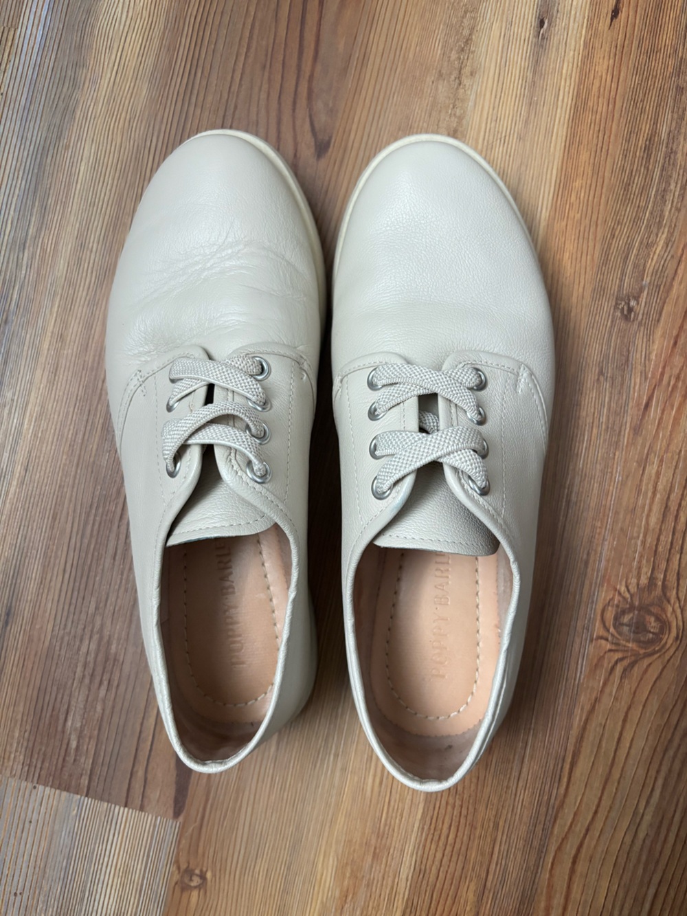 Poppy Barley Eyelet Sneaker in oatmeal pebble